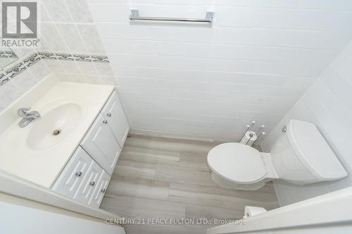 1404 - 25 Sunrise Avenue, Toronto, ON - Indoor Photo Showing Bathroom