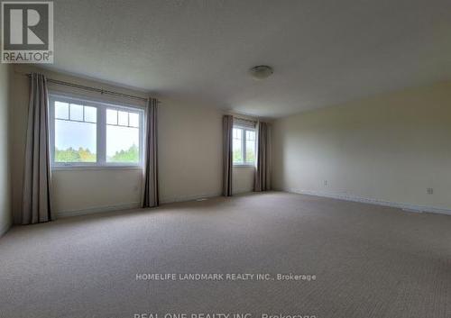 27 Philips View Crescent E, Richmond Hill, ON - Indoor Photo Showing Other Room