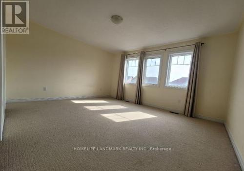 27 Philips View Crescent E, Richmond Hill, ON - Indoor Photo Showing Other Room