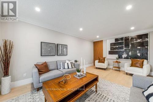 52 Donaghedy Drive, Halton Hills, ON - Indoor Photo Showing Living Room