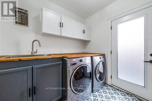 52 Donaghedy Drive, Halton Hills, ON - Indoor Photo Showing Laundry Room