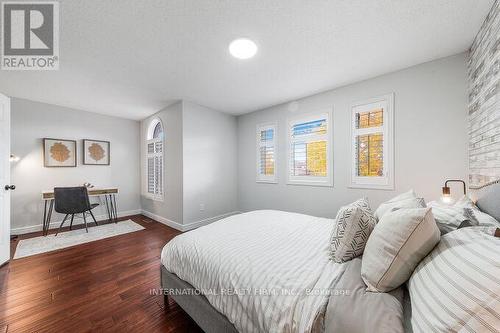 52 Donaghedy Drive, Halton Hills, ON - Indoor Photo Showing Bedroom