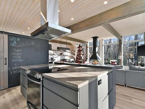 Kitchen - 10 Ch. Kalmia, Saint-Donat, QC - Indoor Photo Showing Kitchen