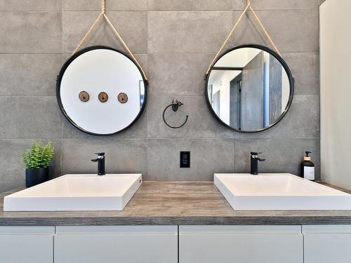 Ensuite bathroom - 10 Ch. Kalmia, Saint-Donat, QC - Indoor Photo Showing Bathroom