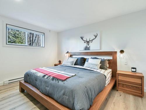 Bedroom - 10 Ch. Kalmia, Saint-Donat, QC - Indoor Photo Showing Bedroom