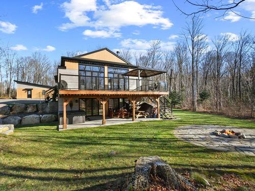 Exterior - 10 Ch. Kalmia, Saint-Donat, QC - Outdoor With Deck Patio Veranda