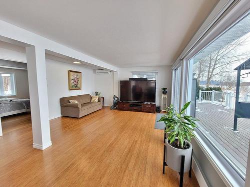 Living room - 750 Tsse Robillard, Saint-André-D'Argenteuil, QC - Indoor