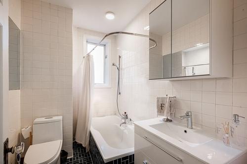 Salle de bains - A-754 Av. Bloomfield, Montréal (Outremont), QC - Indoor Photo Showing Bathroom