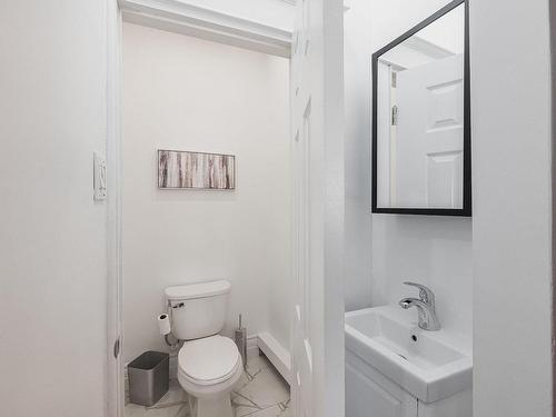 Salle de bains - A-754 Av. Bloomfield, Montréal (Outremont), QC - Indoor Photo Showing Bathroom