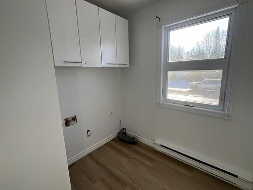 Laundry room - 149 Rue Monseigneur.-Houde, Chibougamau, QC - Indoor Photo Showing Other Room