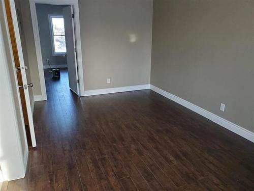 233 Cameron St, Thunder Bay, ON - Indoor Photo Showing Other Room