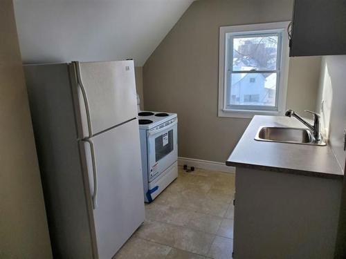 233 Cameron St, Thunder Bay, ON - Indoor Photo Showing Kitchen