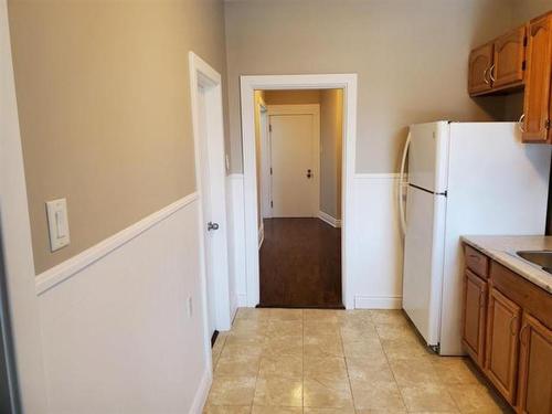 233 Cameron St, Thunder Bay, ON - Indoor Photo Showing Kitchen