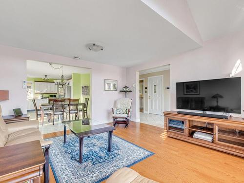 Salon - 239 Ch. Belmont, Stoneham-Et-Tewkesbury, QC - Indoor Photo Showing Living Room