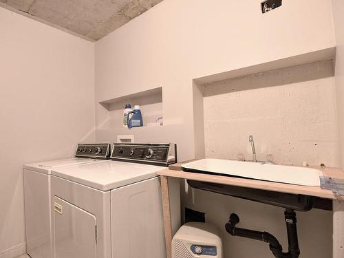 Salle de lavage - 1221 Ch. Rondeau, Saint-Michel-Des-Saints, QC - Indoor Photo Showing Laundry Room