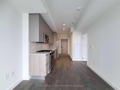 1303-2A Church St, Toronto, ON - Indoor Photo Showing Kitchen