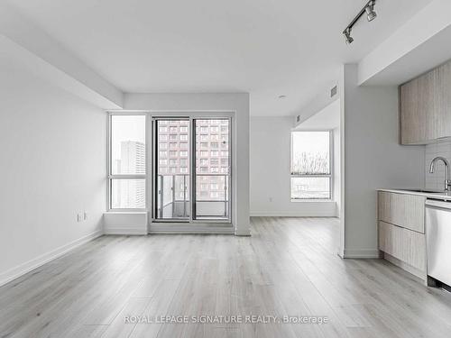 1306-395 Bloor St E, Toronto, ON - Indoor Photo Showing Other Room