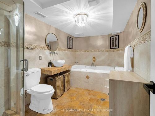 6412 Newcombe Dr, Mississauga, ON - Indoor Photo Showing Bathroom