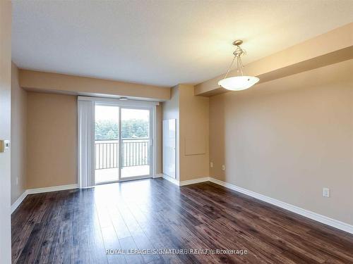 403-45 Kingsbury Sq, Guelph, ON - Indoor Photo Showing Other Room