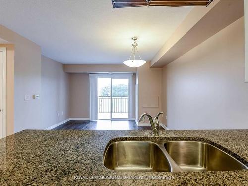 403-45 Kingsbury Sq, Guelph, ON - Indoor Photo Showing Kitchen With Double Sink