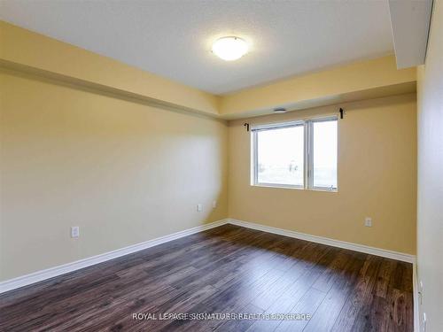 403-45 Kingsbury Sq, Guelph, ON - Indoor Photo Showing Other Room