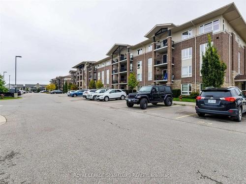 403-45 Kingsbury Sq, Guelph, ON - Outdoor With Facade