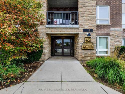 403-45 Kingsbury Sq, Guelph, ON - Outdoor With Balcony