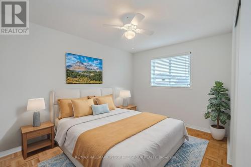 27 Waddington Crescent, Barrie, ON - Indoor Photo Showing Bedroom