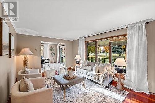 14 Dawson Road, Otonabee-South Monaghan, ON - Indoor Photo Showing Living Room