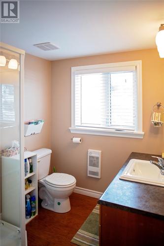 1 Loop Road, Fortune Harbour, NL - Indoor Photo Showing Bathroom