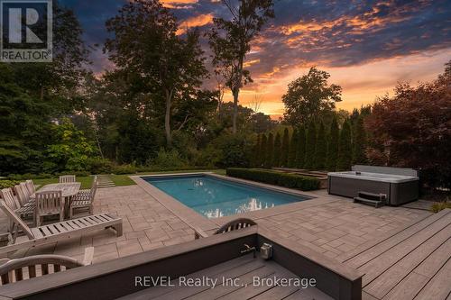 566 Lansdowne Avenue, Niagara-On-The-Lake (Town), ON - Outdoor With In Ground Pool