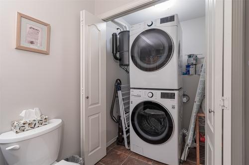 316-2100 Boucherie Road, West Kelowna, BC - Indoor Photo Showing Laundry Room