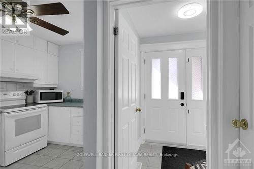 3155 Quail Drive, Ottawa, ON - Indoor Photo Showing Kitchen