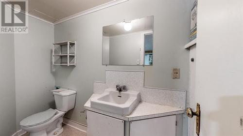 7 Guy Street, St.John'S, NL - Indoor Photo Showing Bathroom