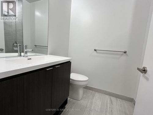 4111 - 55 Cooper Street, Toronto, ON - Indoor Photo Showing Bathroom