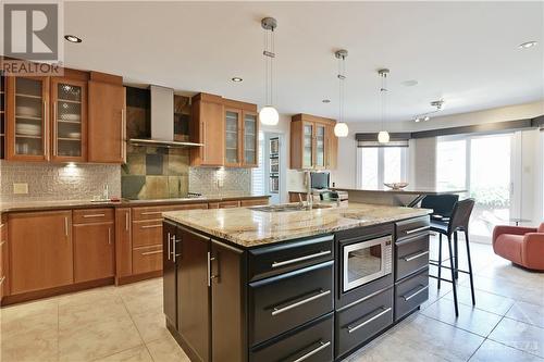 9 Rosethorn Way, Kanata, ON - Indoor Photo Showing Kitchen With Upgraded Kitchen