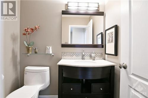 9 Rosethorn Way, Kanata, ON - Indoor Photo Showing Bathroom