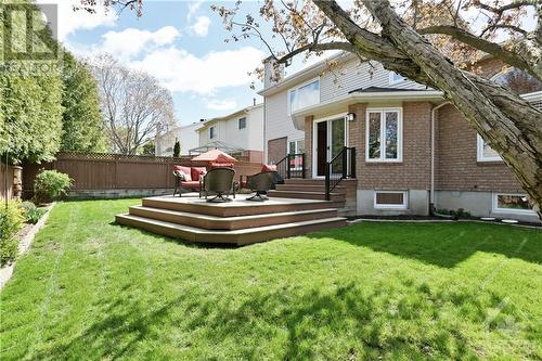 9 Rosethorn Way, Kanata, ON - Outdoor