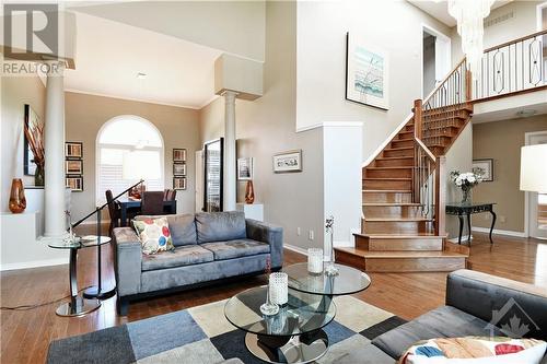 9 Rosethorn Way, Kanata, ON - Indoor Photo Showing Living Room