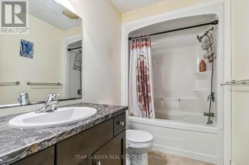 51 Mcguire Crescent, Tillsonburg, ON - Indoor Photo Showing Bathroom