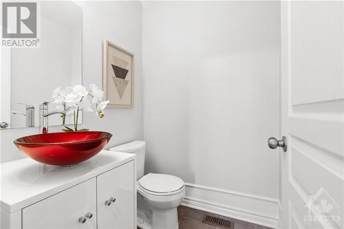 510 Summerhill Street, Ottawa, ON - Indoor Photo Showing Bathroom