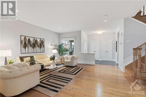 510 Summerhill Street, Ottawa, ON - Indoor Photo Showing Living Room