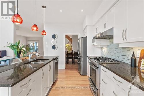 510 Summerhill Street, Ottawa, ON - Indoor Photo Showing Kitchen With Double Sink With Upgraded Kitchen