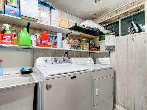 Salle de lavage - 1345 Rue Elizabeth, Montréal (Saint-Laurent), QC - Indoor Photo Showing Laundry Room