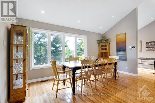 4055 Hanley Lane, Tay Valley, ON - Indoor Photo Showing Dining Room