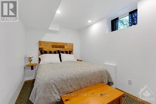 4055 Hanley Lane, Tay Valley, ON - Indoor Photo Showing Bedroom