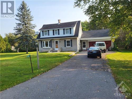 5687 First Line Road, Manotick, ON - Outdoor With Facade