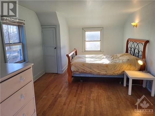 5687 First Line Road, Manotick, ON - Indoor Photo Showing Bedroom