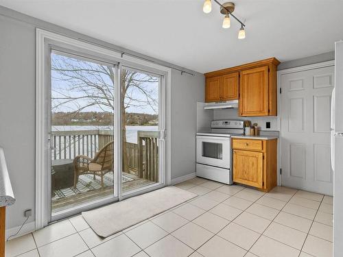 10 Lakeview Point Road, Dartmouth, NS 