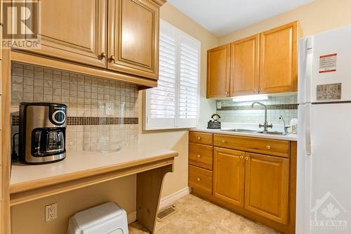 Butler pantry's coffee nook - 28 Mountain View Lane, Westport, ON - Indoor Photo Showing Kitchen